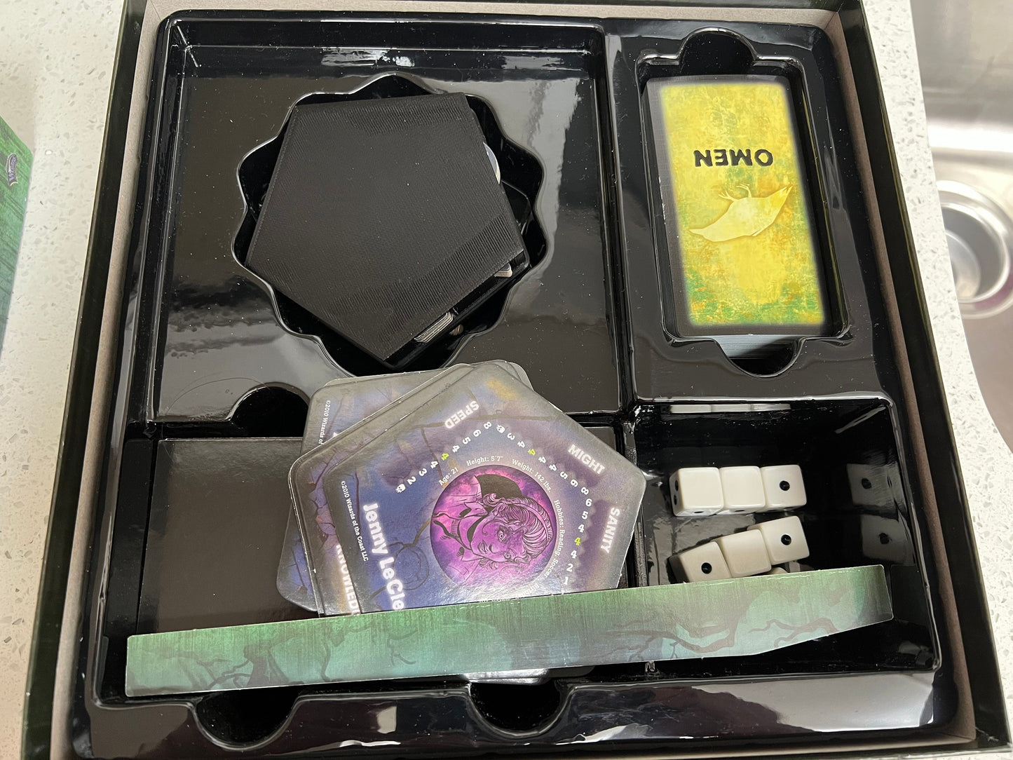 Betrayal at House on the Hill Token Organizer, Token Holder